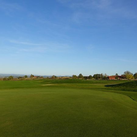 Chateau De Champlong Table Hotel **** Golf & Spa Villerest  Εξωτερικό φωτογραφία