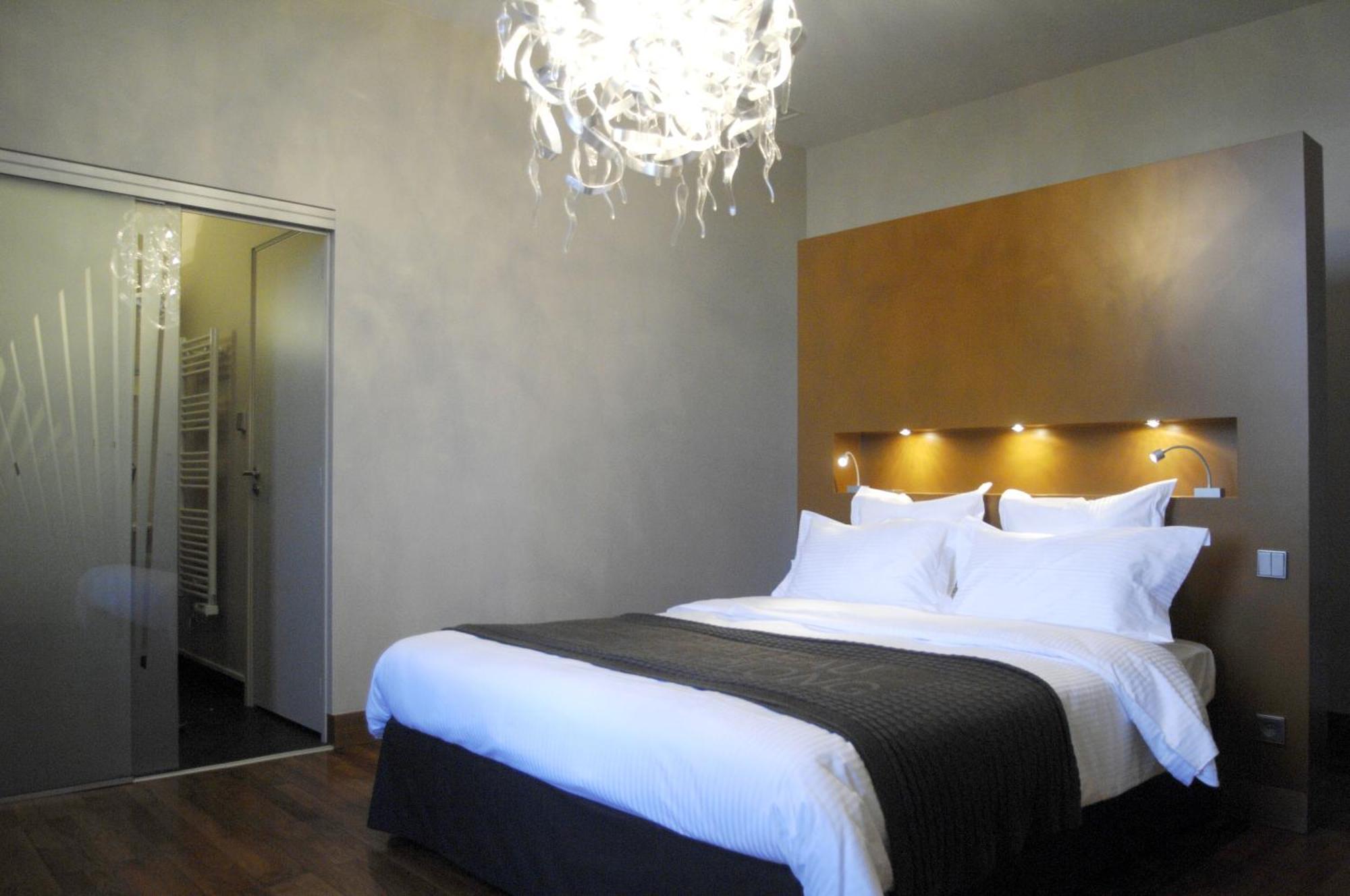Chateau De Champlong Table Hotel **** Golf & Spa Villerest  Εξωτερικό φωτογραφία