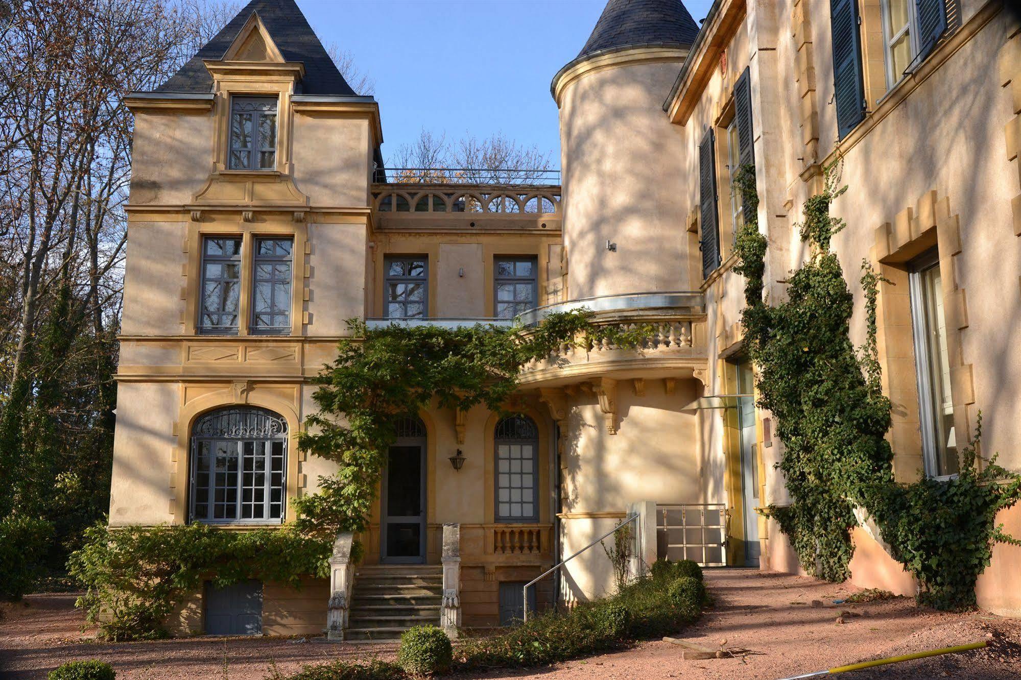 Chateau De Champlong Table Hotel **** Golf & Spa Villerest  Εξωτερικό φωτογραφία