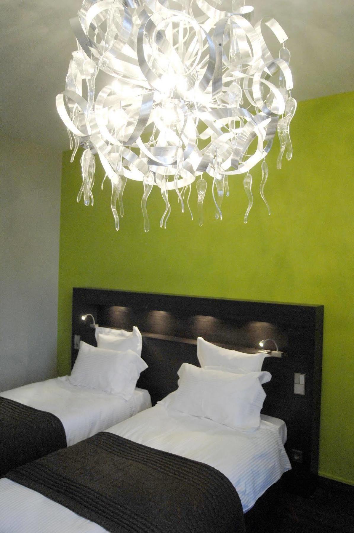 Chateau De Champlong Table Hotel **** Golf & Spa Villerest  Δωμάτιο φωτογραφία