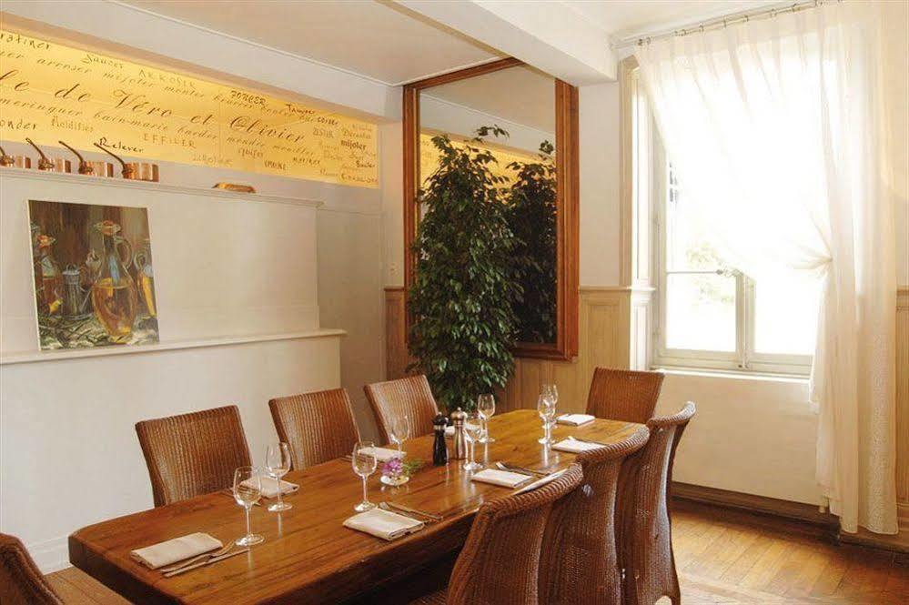 Chateau De Champlong Table Hotel **** Golf & Spa Villerest  Εξωτερικό φωτογραφία